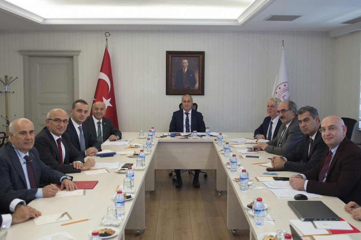 Okulların tatil edildiği bölgeler için koordinasyon kurulu oluşturuldu Okulların tatil edildiği bölgeler için koordinasyon kurulu oluşturuldu